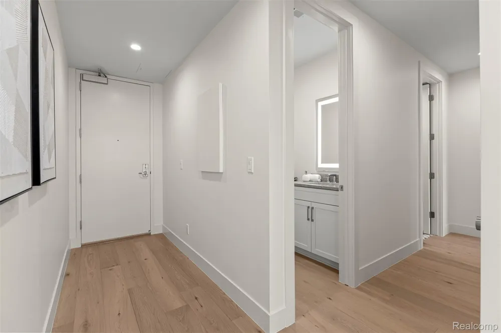 156 Center Unit 201 Northville City, MI 48167