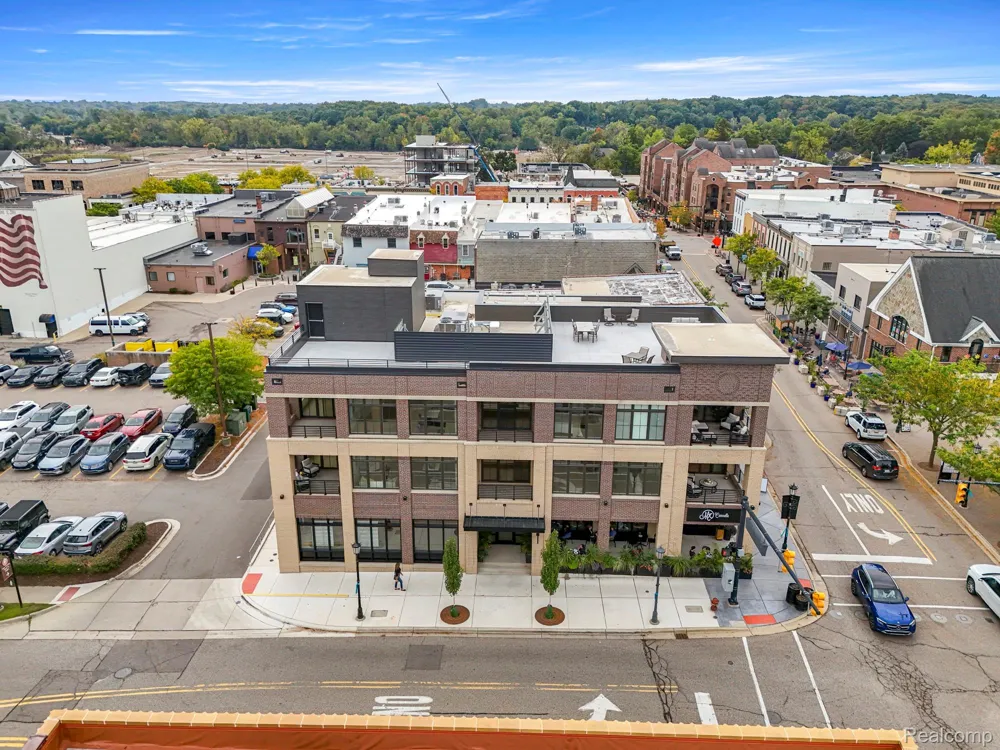 156 Center Unit 201 Northville City, MI 48167