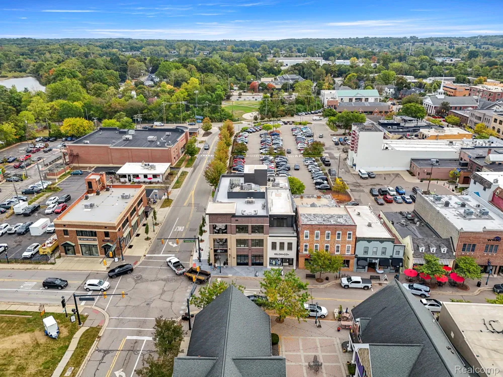 156 Center Unit 201 Northville City, MI 48167