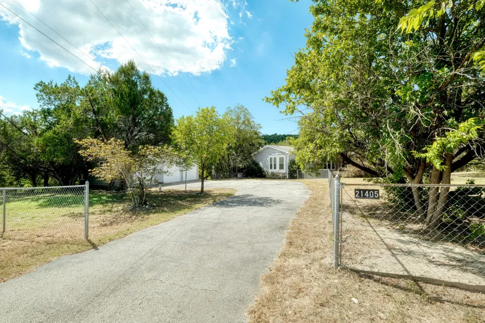 21405 Cherry Hollow Cove Leander, TX 78641