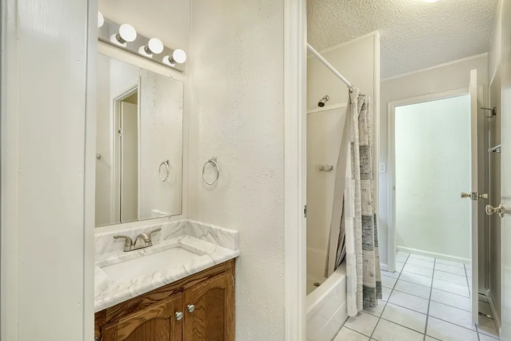 21405 Cherry Hollow Cove Leander, TX 78641