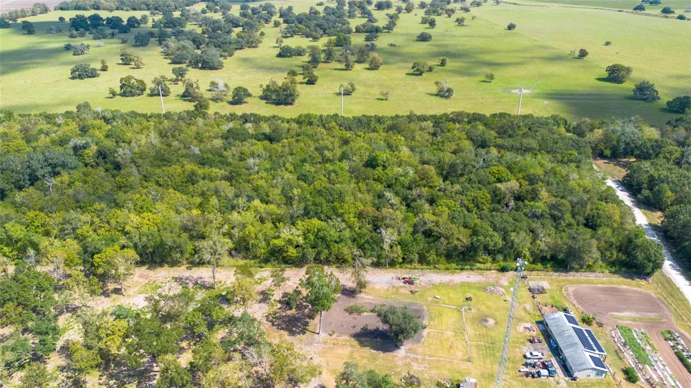 Bear Bottom Drive Wharton, TX 77488