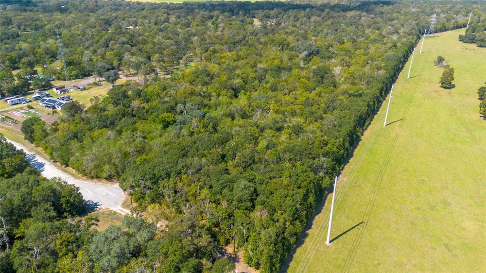 Bear Bottom Drive Wharton, TX 77488