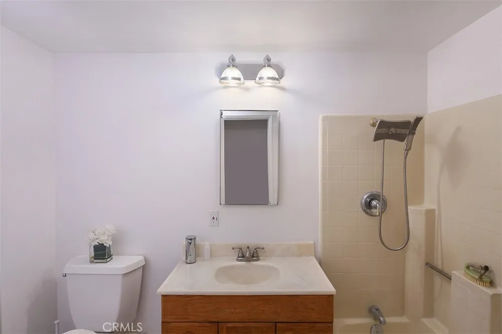 3953 Santa Carlotta La Crescenta, CA 91214