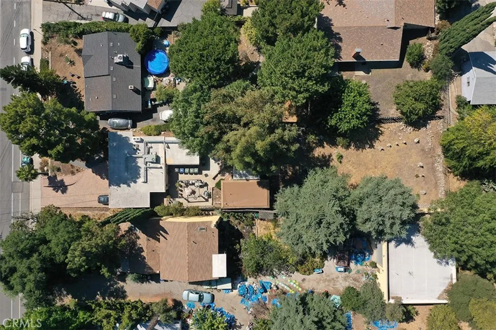 3953 Santa Carlotta La Crescenta, CA 91214