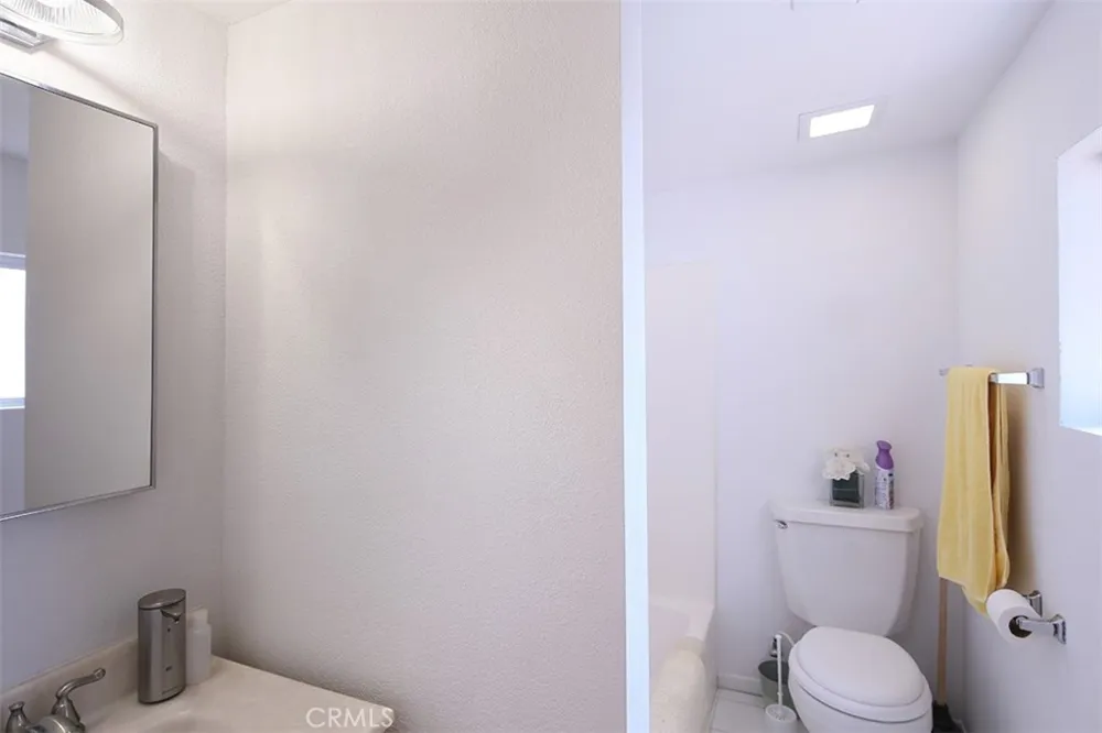 3953 Santa Carlotta La Crescenta, CA 91214