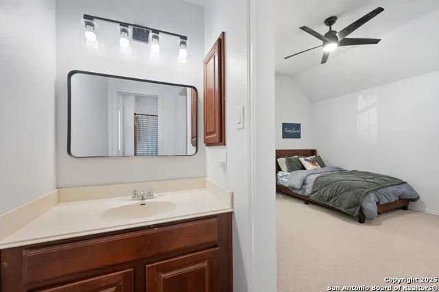 3027 Hidden Meadow Seguin, TX 78155