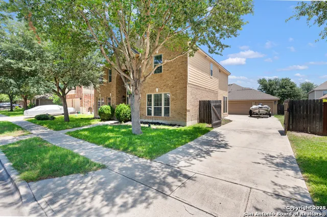 3027 Hidden Meadow Seguin, TX 78155