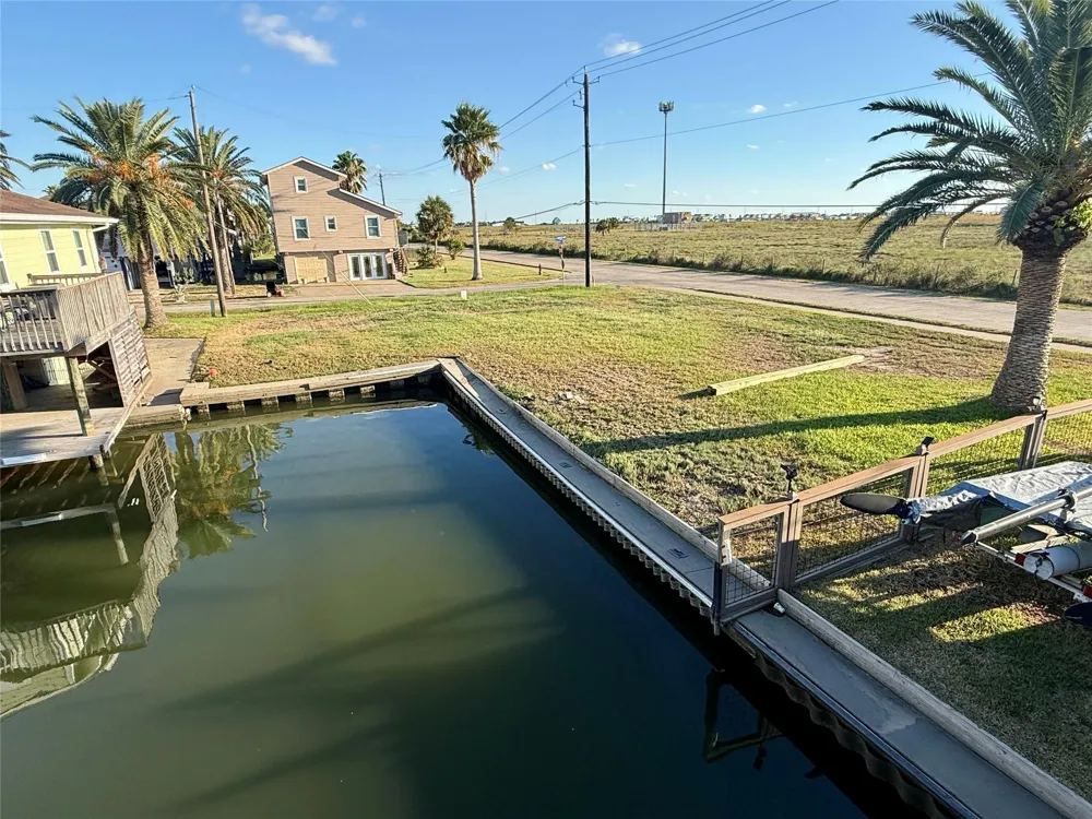 16718 Montego Way Jamaica Beach, TX 77554
