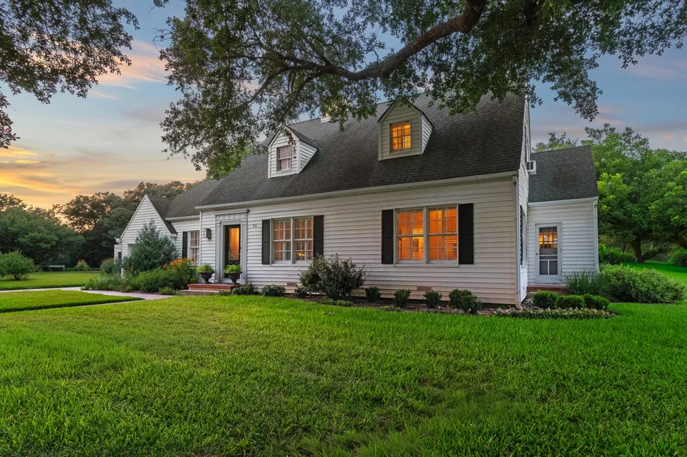 901 Anderson Street Schulenburg, TX 78956