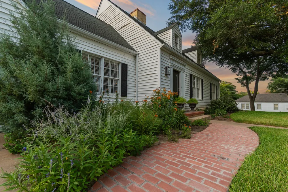 901 Anderson Street Schulenburg, TX 78956