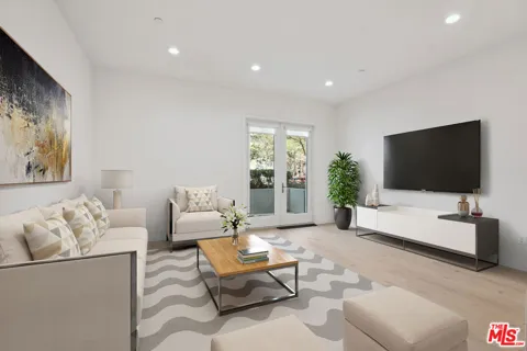 1746 Garfield Place #101