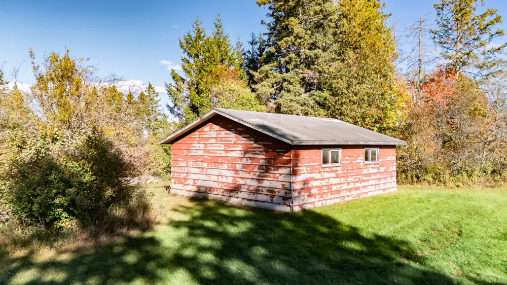 9964 E M 48 Goetzville, MI 49736