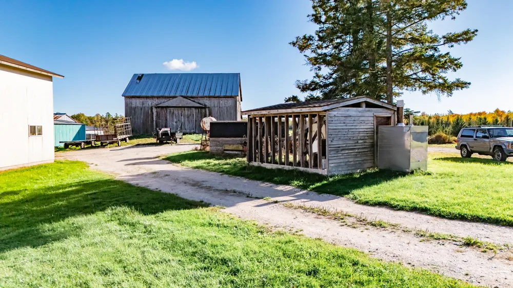 9964 E M 48 Goetzville, MI 49736
