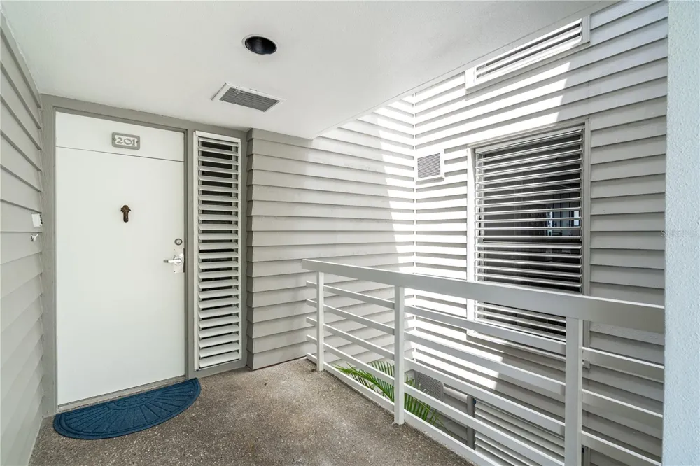 615 DREAM ISLAND PLACE #201 Longboat Key, FL 34228