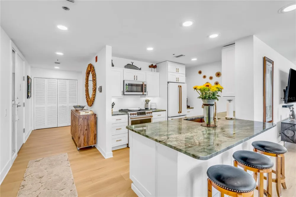 615 DREAM ISLAND PLACE #201 Longboat Key, FL 34228
