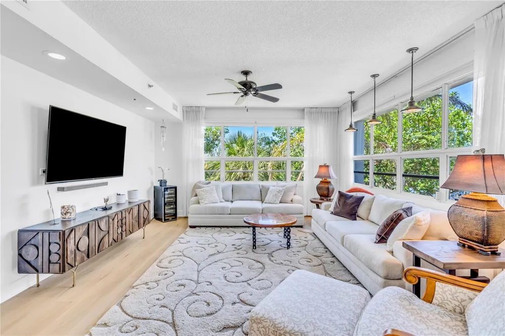 615 DREAM ISLAND PLACE #201 Longboat Key, FL 34228