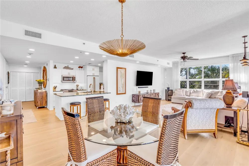 615 DREAM ISLAND PLACE #201 Longboat Key, FL 34228