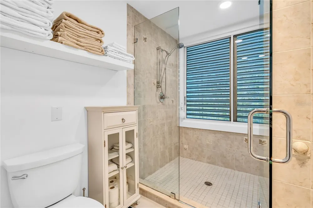 615 DREAM ISLAND PLACE #201 Longboat Key, FL 34228