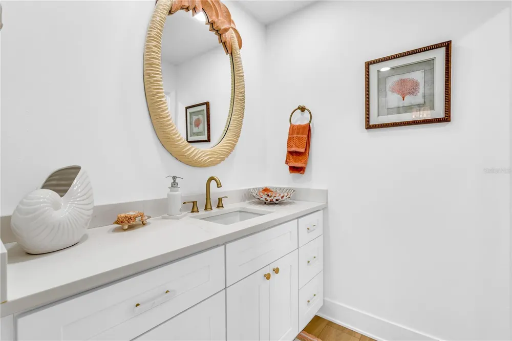 615 DREAM ISLAND PLACE #201 Longboat Key, FL 34228