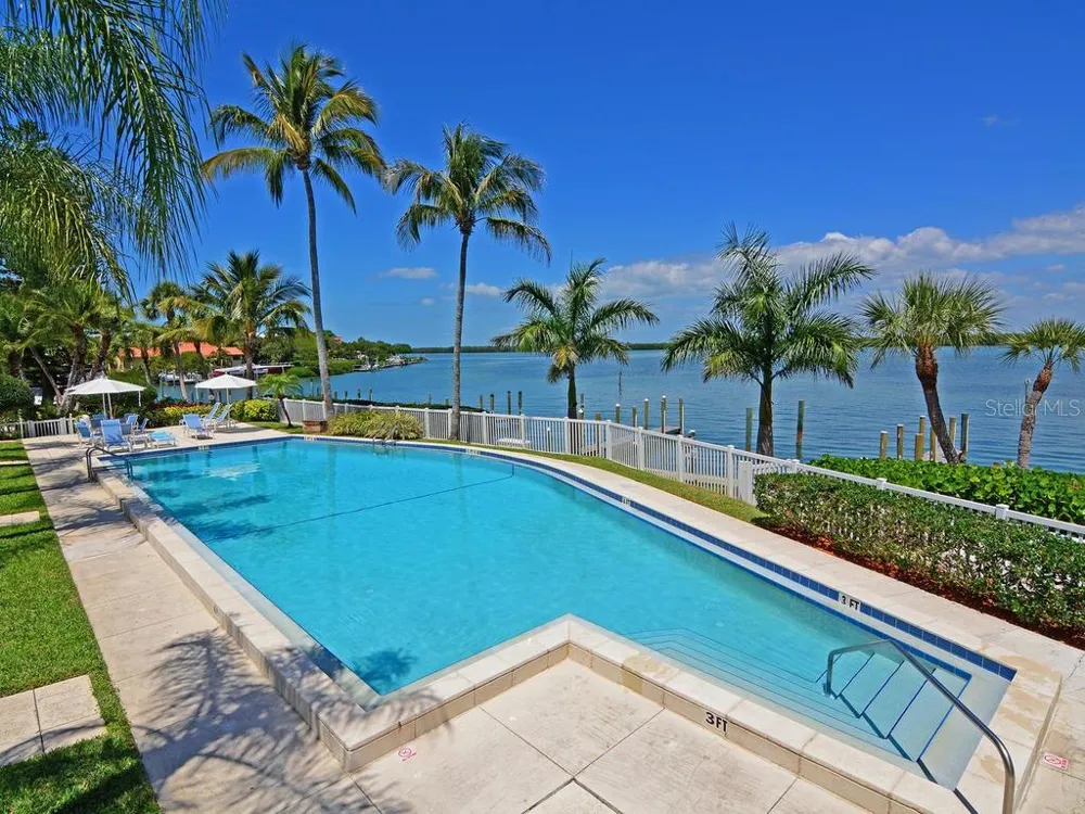 615 DREAM ISLAND PLACE #201 Longboat Key, FL 34228