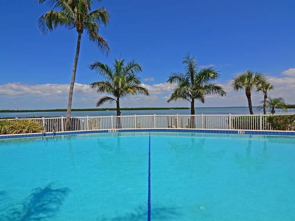 615 DREAM ISLAND PLACE #201 Longboat Key, FL 34228