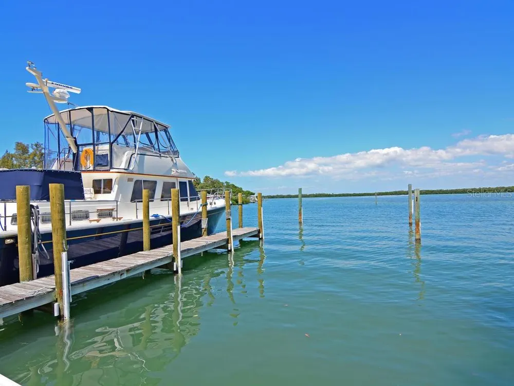 615 DREAM ISLAND PLACE #201 Longboat Key, FL 34228