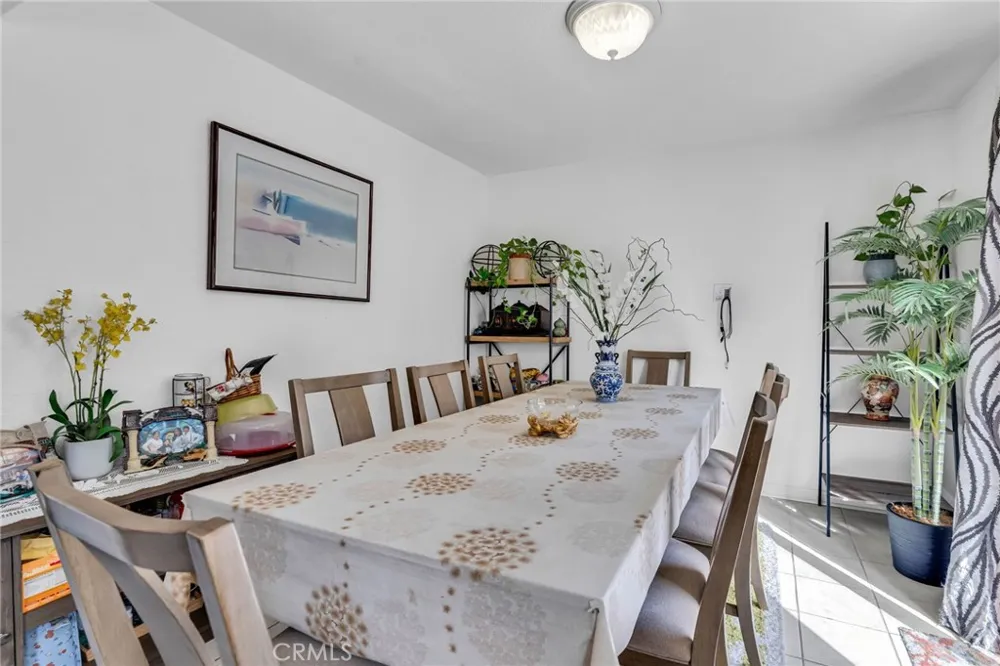 9155 Cedros Avenue #12 Panorama City, CA 91402
