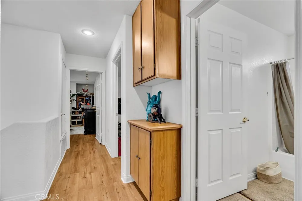 9155 Cedros Avenue #12 Panorama City, CA 91402