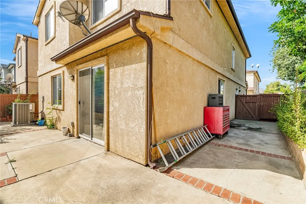 9155 Cedros Avenue #12 Panorama City, CA 91402