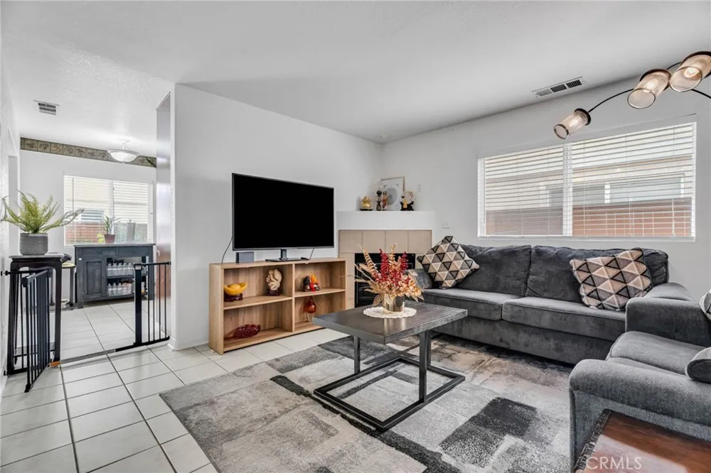 9155 Cedros Avenue #12 Panorama City, CA 91402