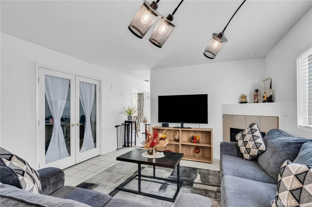 9155 Cedros Avenue #12 Panorama City, CA 91402