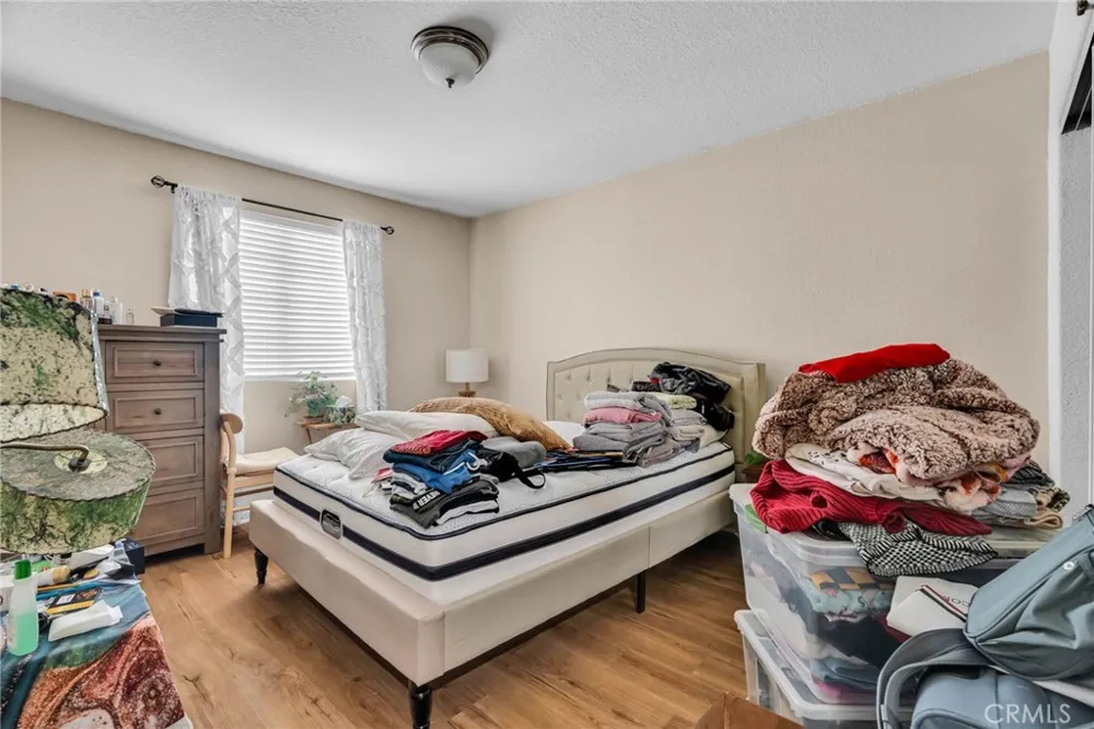 9155 Cedros Avenue #12 Panorama City, CA 91402