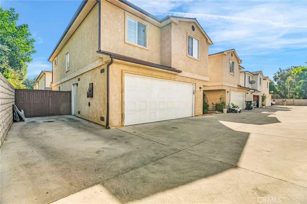 9155 Cedros Avenue #12 Panorama City, CA 91402