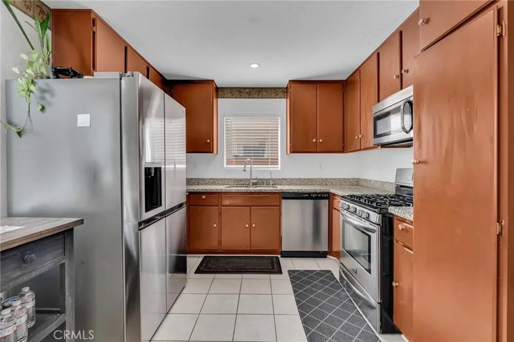 9155 Cedros Avenue #12 Panorama City, CA 91402