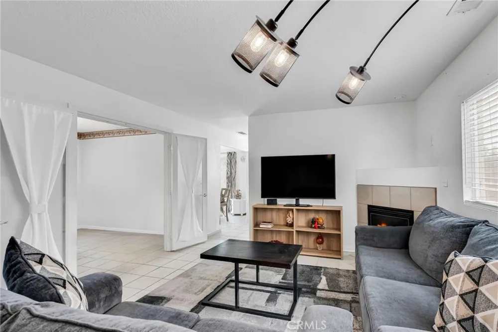 9155 Cedros Avenue #12 Panorama City, CA 91402