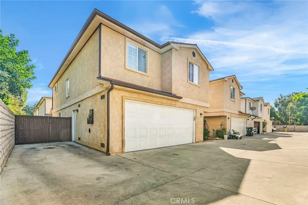 9155 Cedros Avenue #12 Panorama City, CA 91402