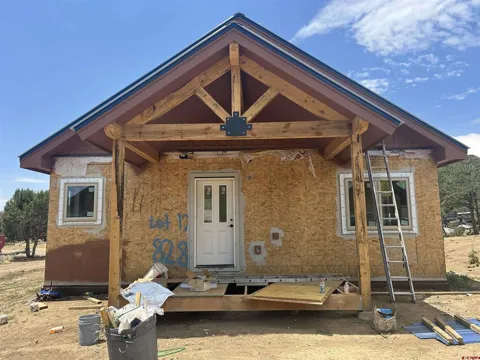 828 Heartwood Lane