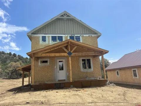 834 Heartwood Lane