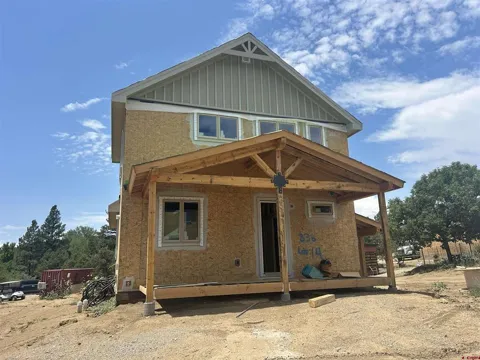 836 Heartwood Lane