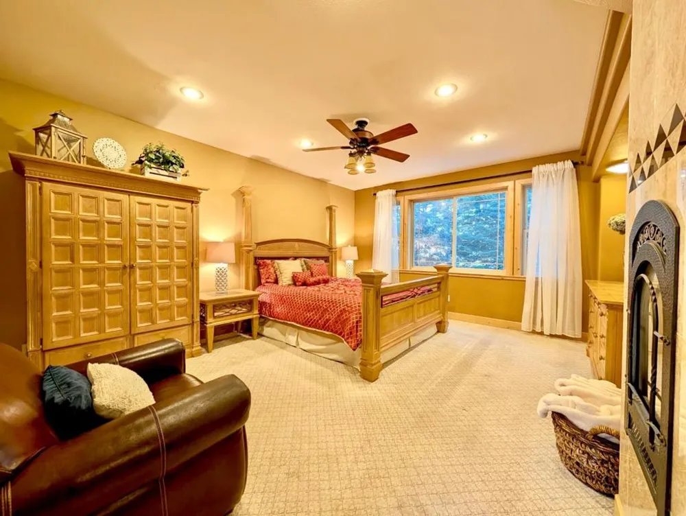 1528 Chippewa Street South Lake Tahoe, CA 96150