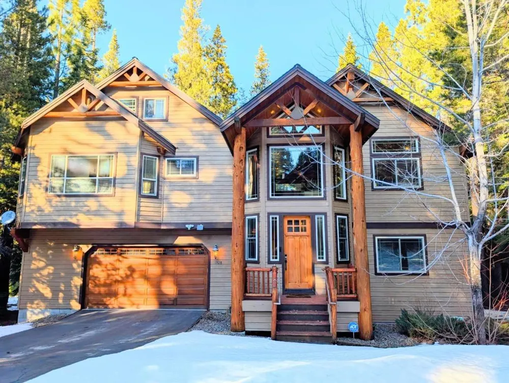 1528 Chippewa Street South Lake Tahoe, CA 96150