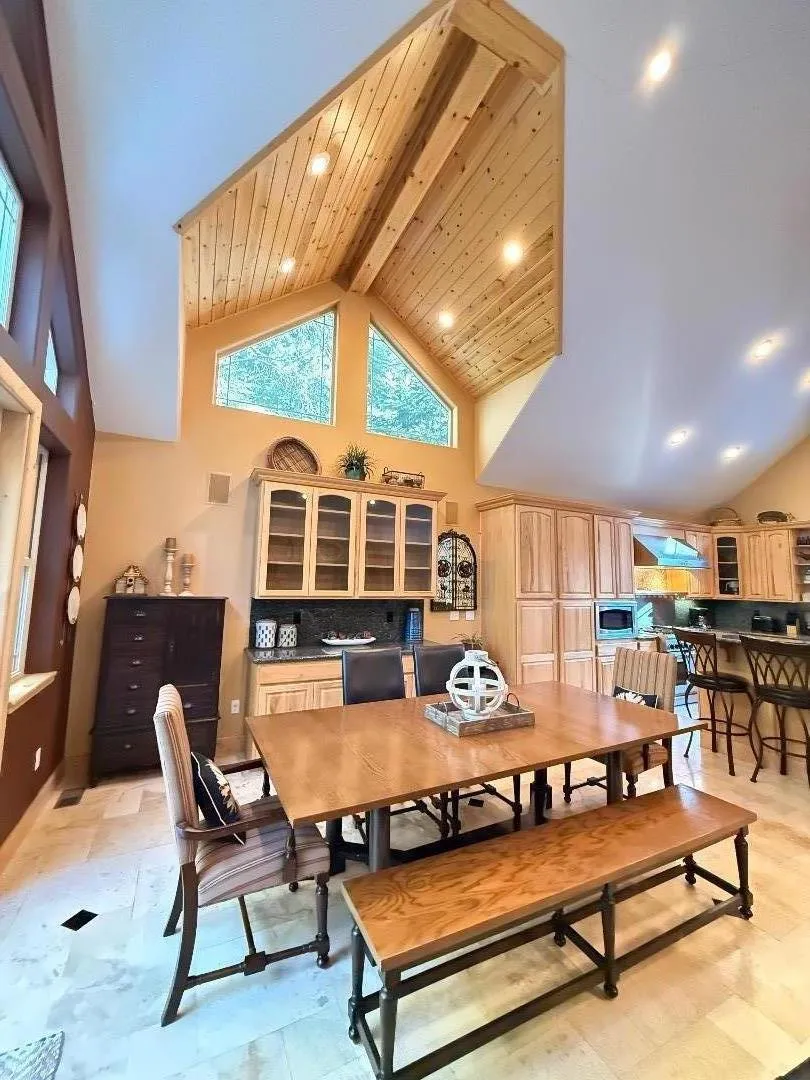 1528 Chippewa Street South Lake Tahoe, CA 96150