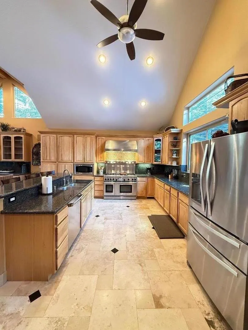 1528 Chippewa Street South Lake Tahoe, CA 96150