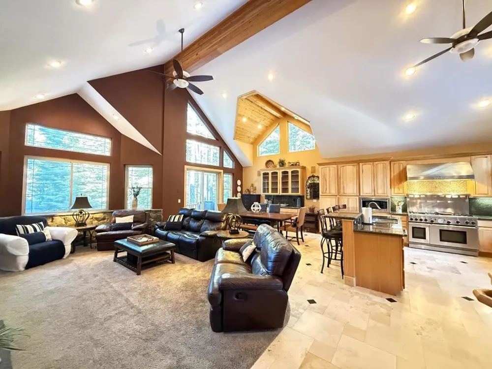 1528 Chippewa Street South Lake Tahoe, CA 96150