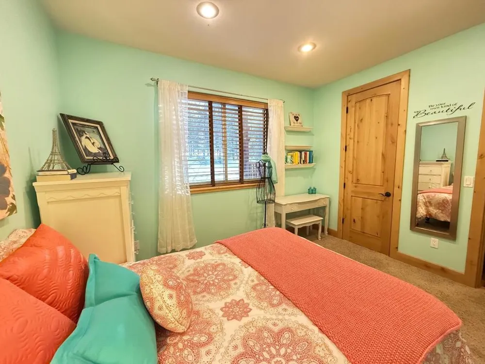 1528 Chippewa Street South Lake Tahoe, CA 96150