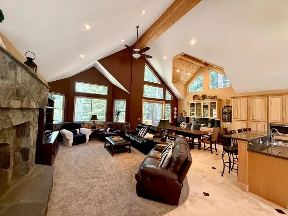 1528 Chippewa Street South Lake Tahoe, CA 96150