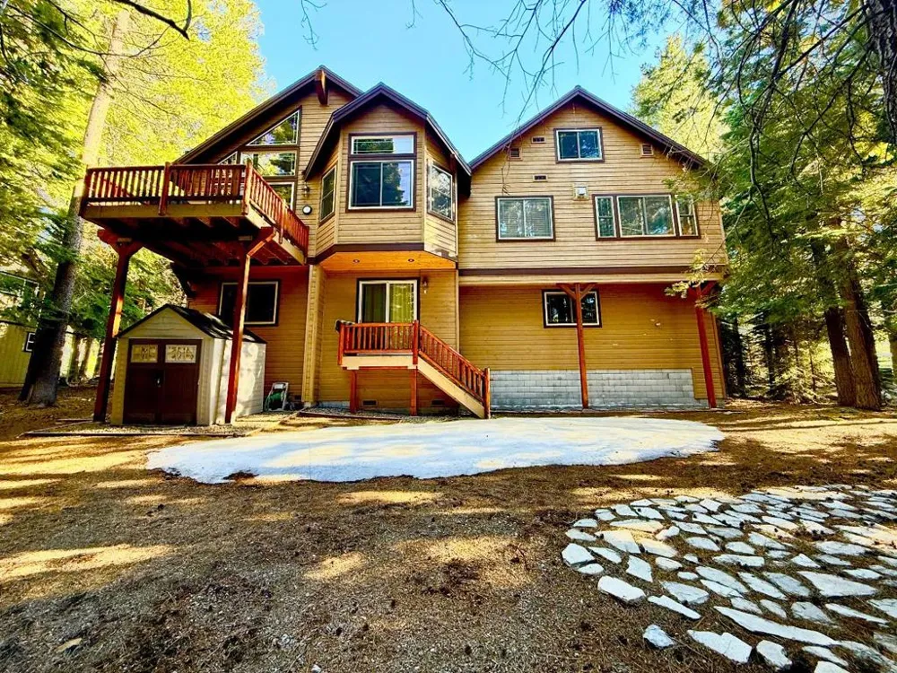 1528 Chippewa Street South Lake Tahoe, CA 96150