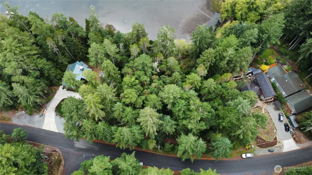 11026 Matthews Way Anderson Island, WA 98303
