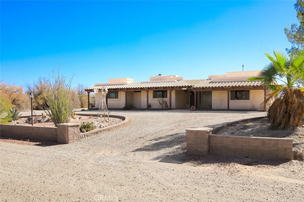 6509 Salulu Big River, CA 92242